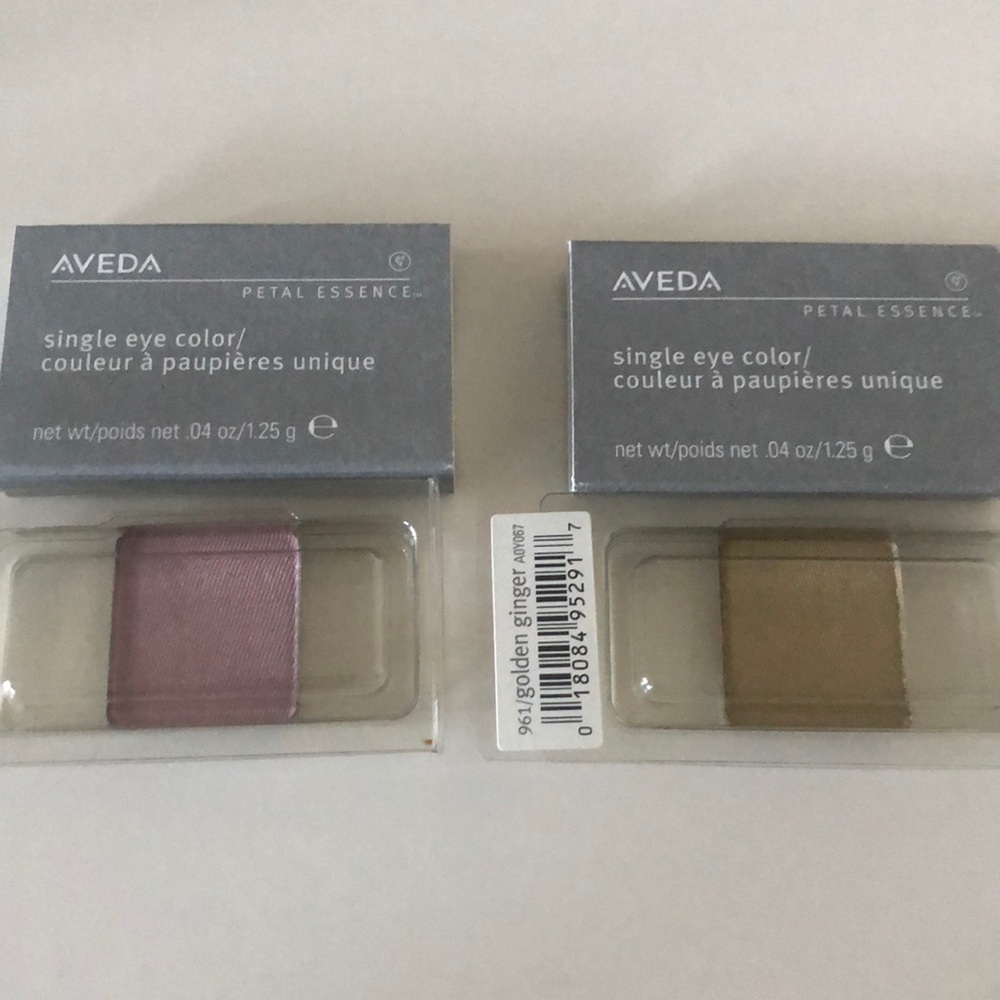AVEDA single eye colour
